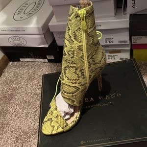 Akira lime green snake skin sandal